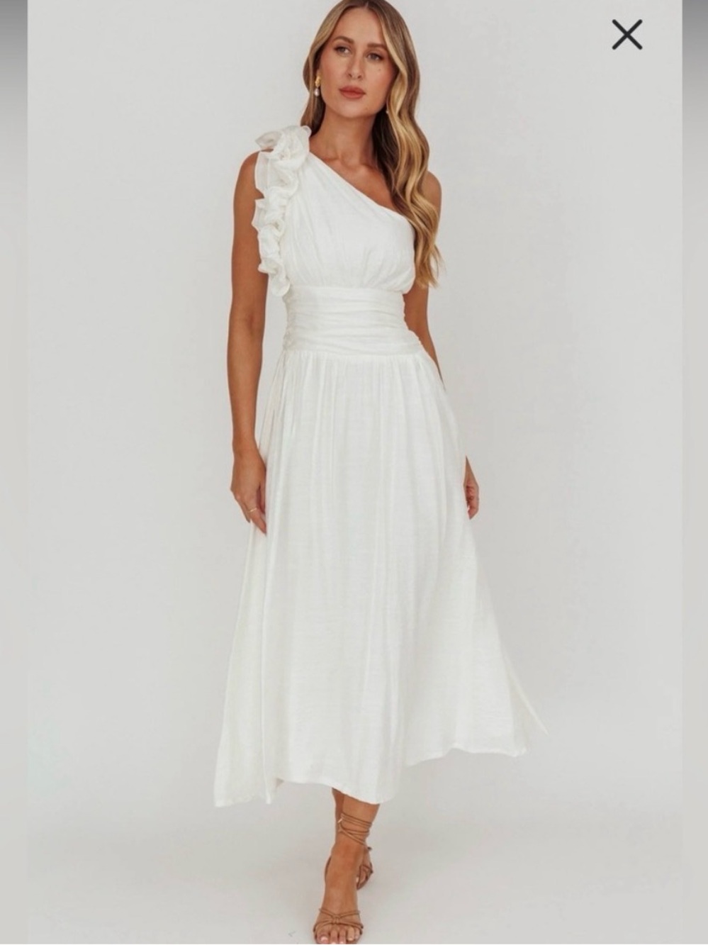 Selfie Leslie Antheia One-Shoulder Maxi Dress!